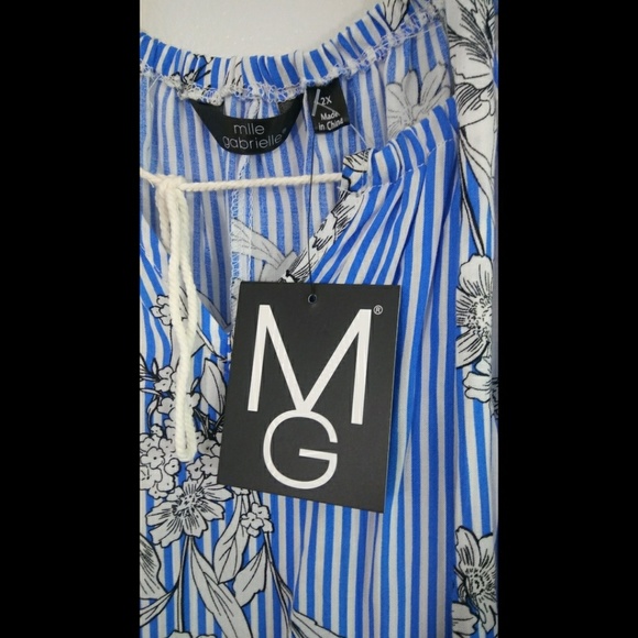 NWT Floral belted Dress. Size 2x - Picture 2 of 4